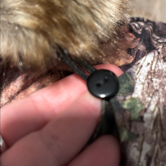 Hot Shot Mossy Oak 3M Thinsulate insulation,odor X,heat factor,earflap,fur/quilt - Picture 7 of 13